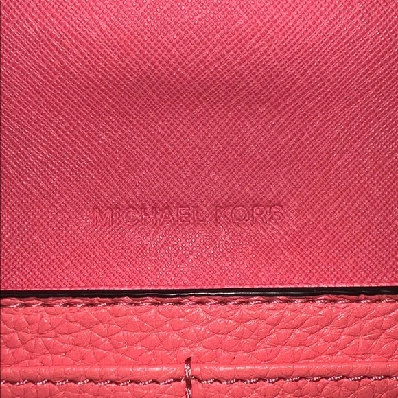 Michael Kors Coral Pink Pebbled Leather MK Circle Logo Wallet buttery Leather! - Picture 9 of 16